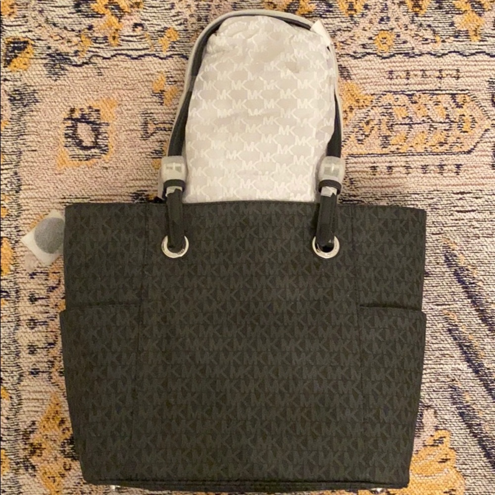 Michael Kors Black MK Signature